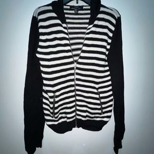 Medium Black and white striped zip up sweater